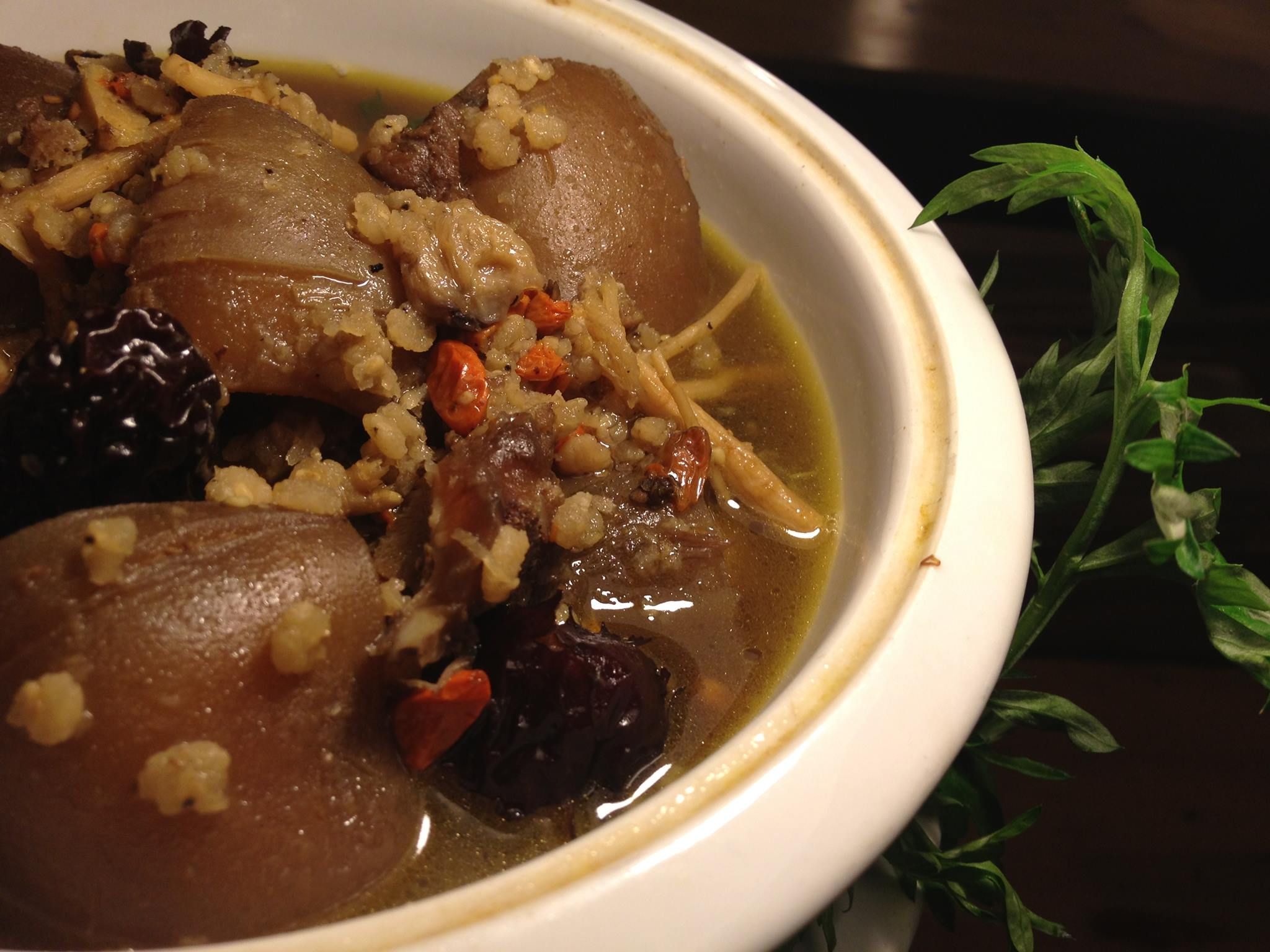 ĐUÔI BÒ TƠ TIỀM THUỐC BẮC (500gr)