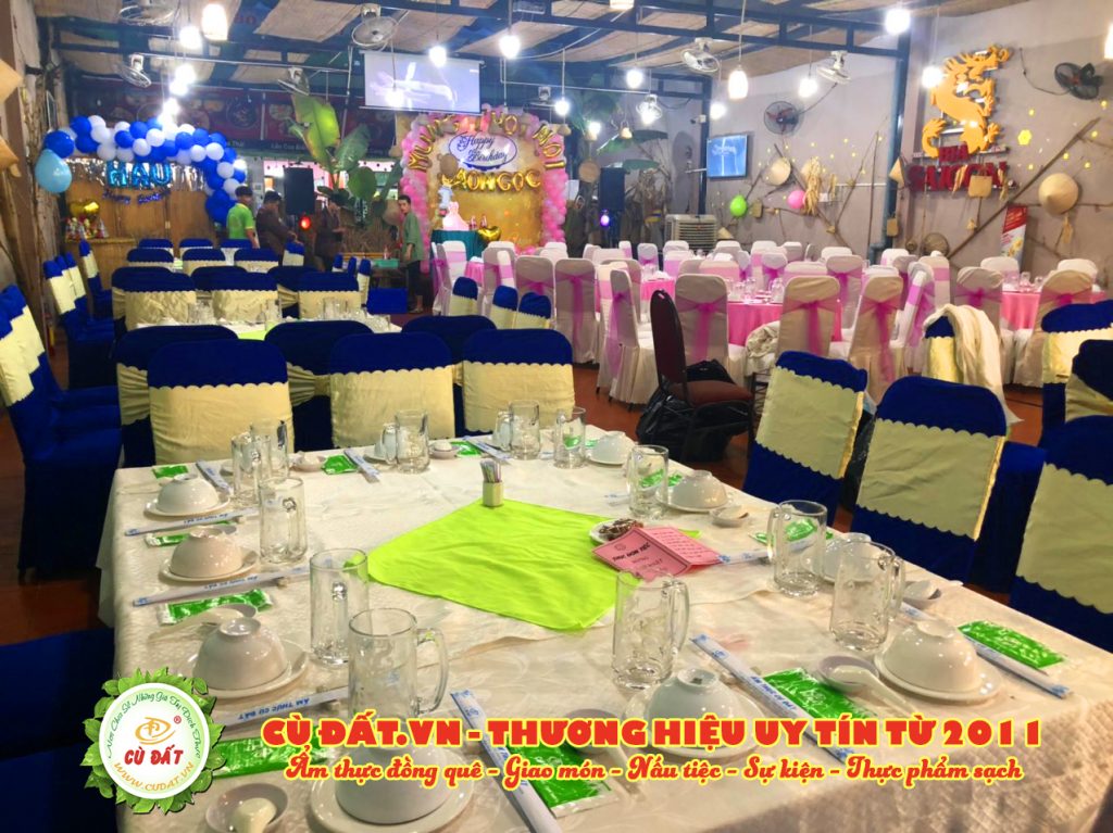 Chợ quê Cù Đất